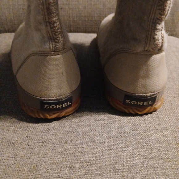 Sorel Womens Faux Fur, Tan Boots.  Size 10 - Picture 15 of 16
